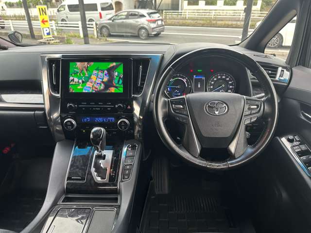トヨタ アルファード　ハイブリッド ハイブリッド ２．５ Ｓ タイプゴールド Ｅ－ＦＯＵＲ ４ＷＤ R2年 (関東) 99