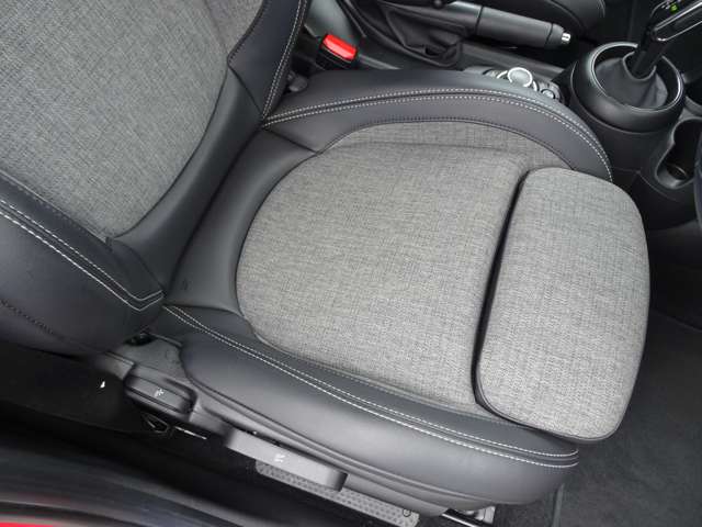 ミニ ミニ クーパーＤ ５ドア ＤＣＴ R4年 (関東) 99