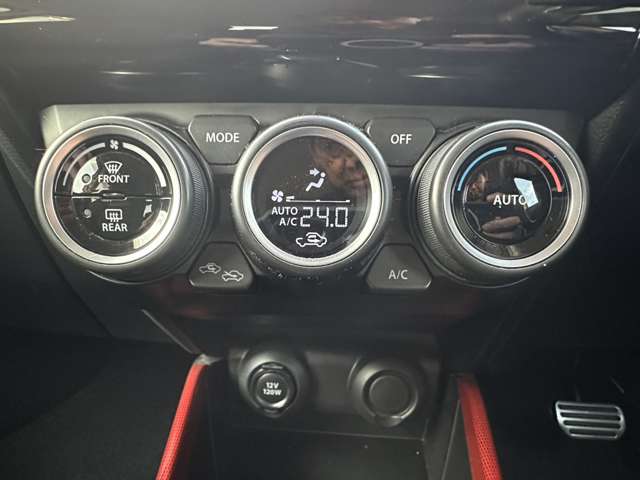 スズキ スイフト スポーツ １．４ セーフティパッケージ装着車 H30年 (関東) 99