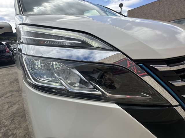 日産 セレナ １．２ Ｅ－ＰＯＷＥＲ ハイウェイスター Ｖ R1年 (関東) 99