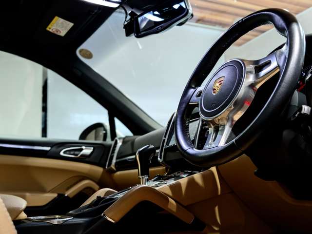 ポルシェ カイエン プラチナエディション ティプトロニックＳ ４ＷＤ H26年 (関東) 99