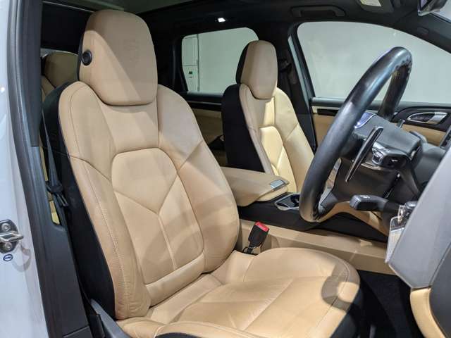 ポルシェ カイエン プラチナエディション ティプトロニックＳ ４ＷＤ H26年 (関東) 99