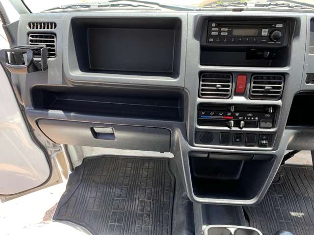 日産 ＮＴ１００クリッパー ６６０ ＳＤ ４ＷＤ H26年 () 99