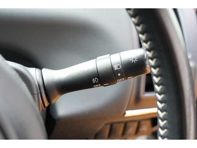 トヨタ プリウスΑ １．８ Ｓ ツーリングセレクション ＧＲスポーツ R2年 (関東) 99