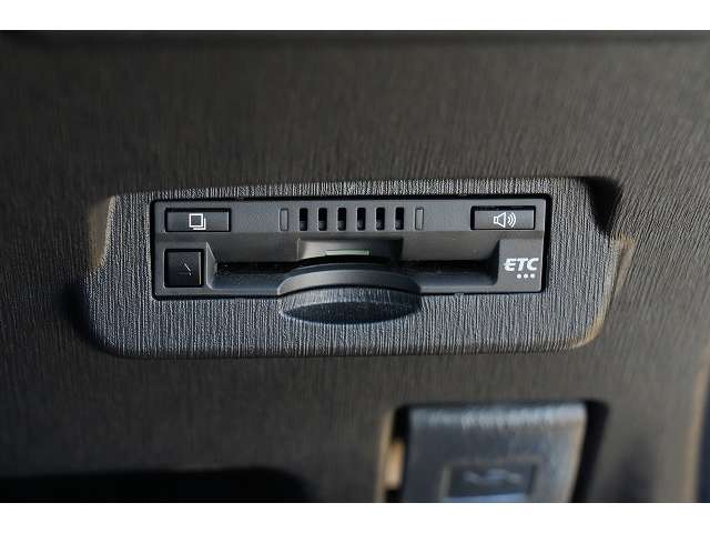 トヨタ プリウスΑ １．８ Ｓ ツーリングセレクション ＧＲスポーツ R2年 (関東) 99