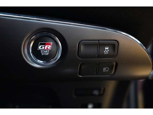 トヨタ プリウスＰＨＶ １．８ Ｓ ナビパッケージ ＧＲ スポーツ R1年 (関東) 99