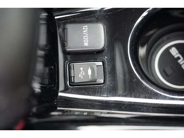 トヨタ プリウスＰＨＶ １．８ Ｓ ナビパッケージ ＧＲ スポーツ R1年 (関東) 99