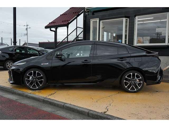 トヨタ プリウスＰＨＶ １．８ Ｓ ナビパッケージ ＧＲ スポーツ R1年 (関東) 99