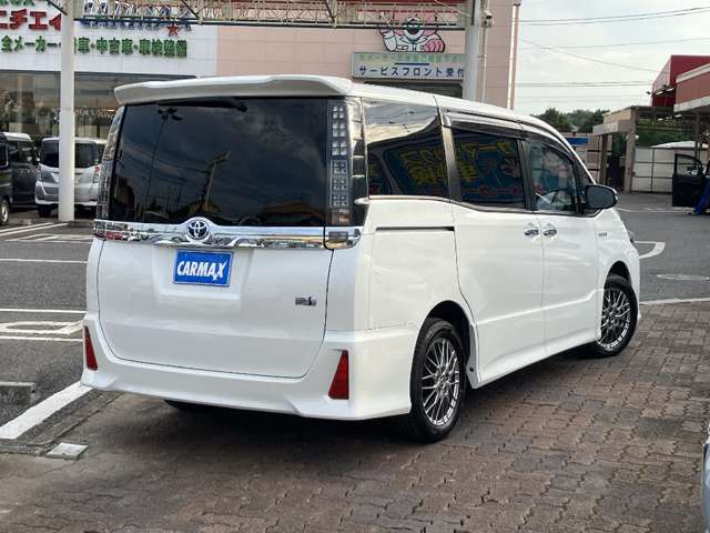 トヨタ ヴォクシー １．８ ハイブリッド ＺＳ 煌ＩＩ H29年 (関東) 99