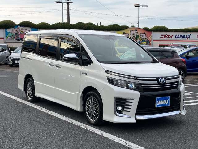 トヨタ ヴォクシー １．８ ハイブリッド ＺＳ 煌ＩＩ H29年 (関東) 99