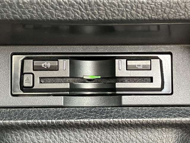 トヨタ ヴォクシー １．８ ハイブリッド ＺＳ 煌ＩＩ H29年 (関東) 99