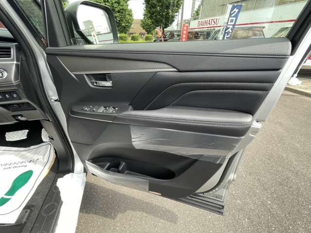 三菱 デリカ　Ｄ：５ ２．２ Ｐ ディーゼルターボ ４ＷＤ R8年 (関東) 99