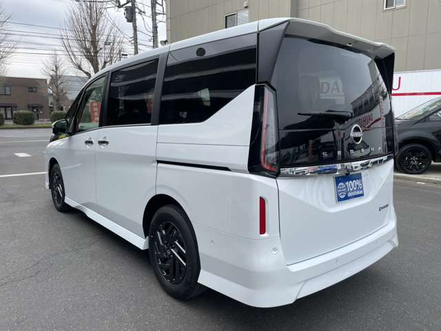 日産 セレナ １．４ Ｅ－ＰＯＷＥＲ ハイウェイスターＶ ＮＩＳＳＡＮＣＯＮＮＥＣＴインフォテインメントシステム装着車 R8年 (関東) 99