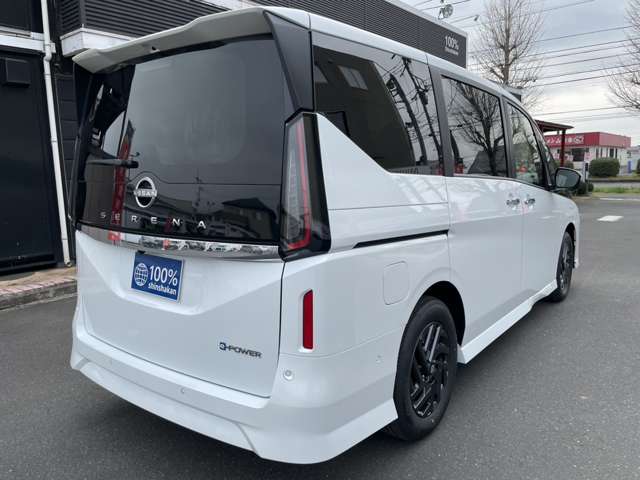 日産 セレナ １．４ Ｅ－ＰＯＷＥＲ ハイウェイスターＶ ＮＩＳＳＡＮＣＯＮＮＥＣＴインフォテインメントシステム装着車 R8年 (関東) 99