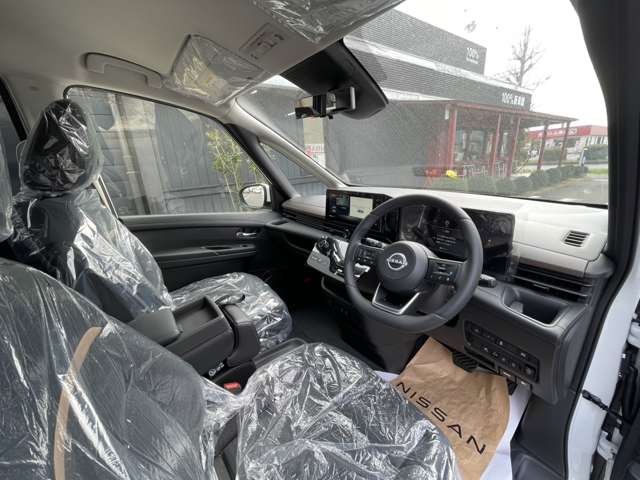 日産 セレナ １．４ Ｅ－ＰＯＷＥＲ ハイウェイスターＶ ＮＩＳＳＡＮＣＯＮＮＥＣＴインフォテインメントシステム装着車 R8年 (関東) 99