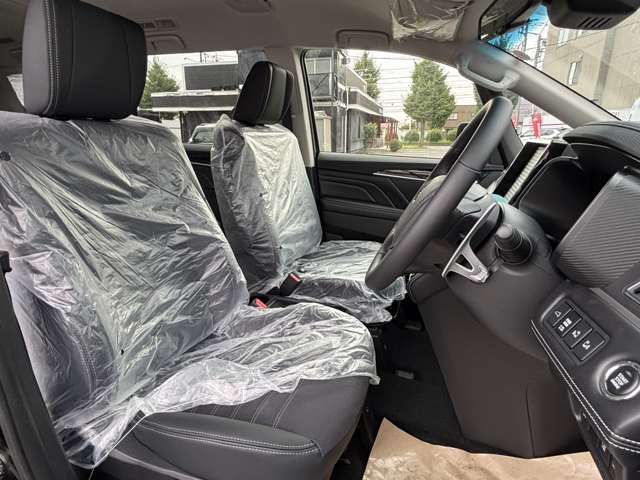 三菱 デリカ　Ｄ：５ ２．２ シャモニー 電動サイドステップ非装着車 ディーゼルターボ ４ＷＤ R7年 (関東) 99