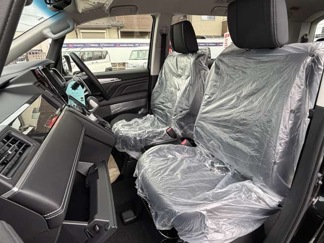 三菱 デリカ　Ｄ：５ ２．２ シャモニー 電動サイドステップ非装着車 ディーゼルターボ ４ＷＤ R7年 (関東) 99