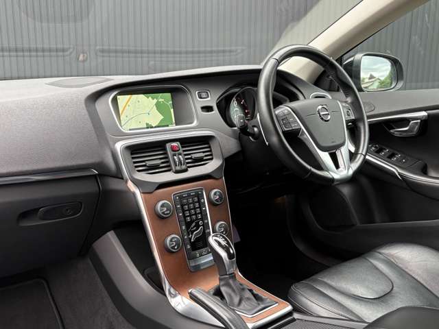 ボルボ Ｖ４０ Ｄ４ インスクリプション ディーゼルターボ H29年 (関東) 99
