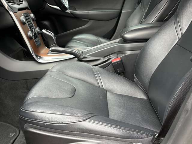 ボルボ Ｖ４０ Ｄ４ インスクリプション ディーゼルターボ H29年 (関東) 99