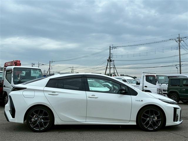トヨタ プリウスＰＨＶ １．８ Ｓ ナビパッケージ ＧＲ スポーツ H30年 (関東) 99