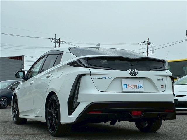 トヨタ プリウスＰＨＶ １．８ Ｓ ナビパッケージ ＧＲ スポーツ H30年 (関東) 99