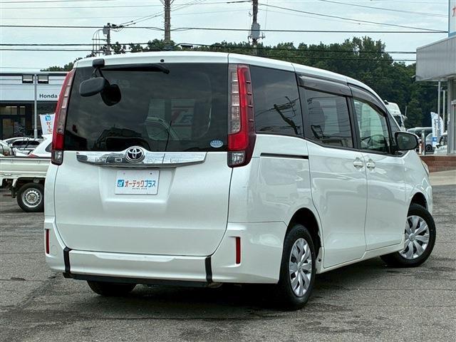 トヨタ ノア ２．０ Ｘ ウェルキャブ スロープタイプＩ 車イス１脚仕様車 H27年 (関東) 99
