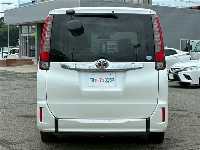 トヨタ ノア ２．０ Ｘ ウェルキャブ スロープタイプＩ 車イス１脚仕様車 H27年 (関東) 99