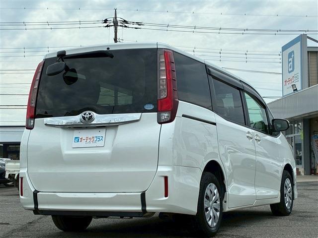 トヨタ ノア ２．０ Ｘ ウェルキャブ スロープタイプＩ 車イス１脚仕様車 H27年 (関東) 99