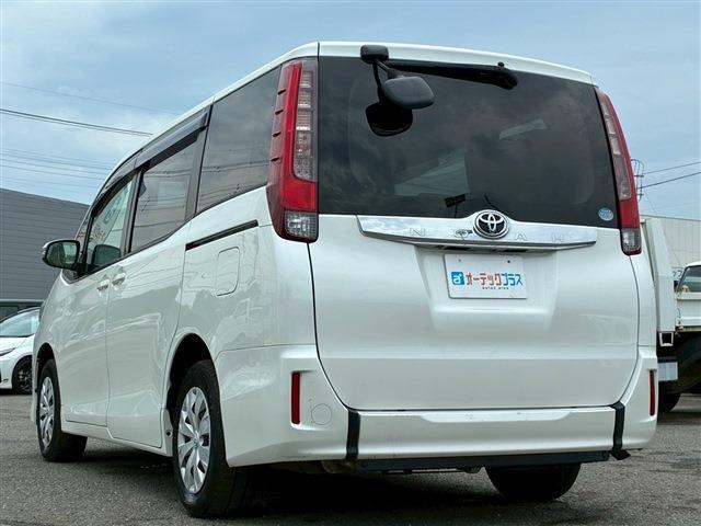 トヨタ ノア ２．０ Ｘ ウェルキャブ スロープタイプＩ 車イス１脚仕様車 H27年 (関東) 99