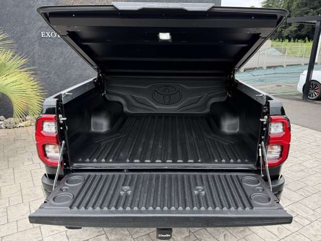 トヨタ ハイラックス ２．４ Ｚ ＧＲスポーツ ディーゼルターボ ４ＷＤ R5年 (関東) 99