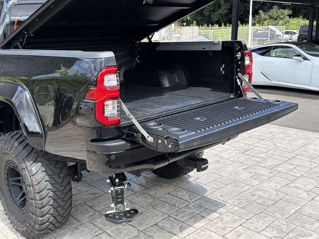 トヨタ ハイラックス ２．４ Ｚ ＧＲスポーツ ディーゼルターボ ４ＷＤ R5年 (関東) 99