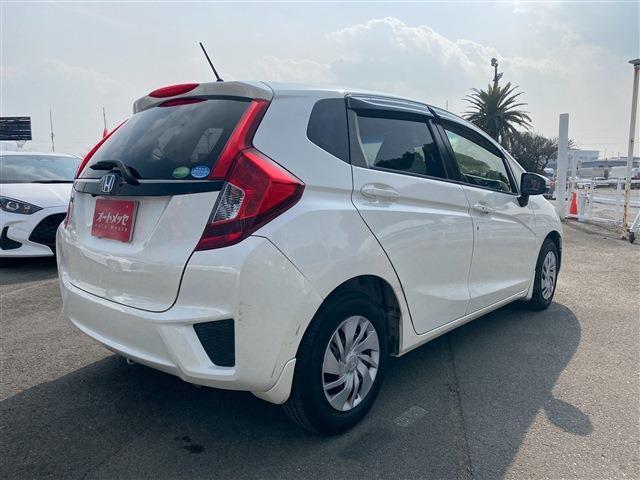 ホンダ フィット １．３ １３Ｇ Ｆパッケージ H25年 (九州・沖縄) 99
