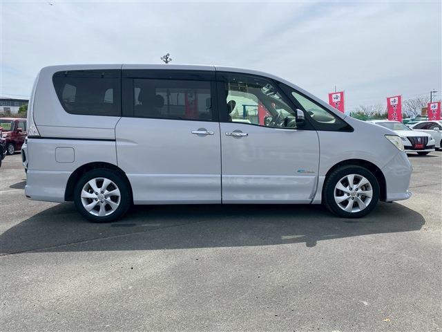 日産 セレナ ２．０ ハイウェイスター Ｓ－ＨＹＢＲＩＤ H25年 (九州・沖縄) 99