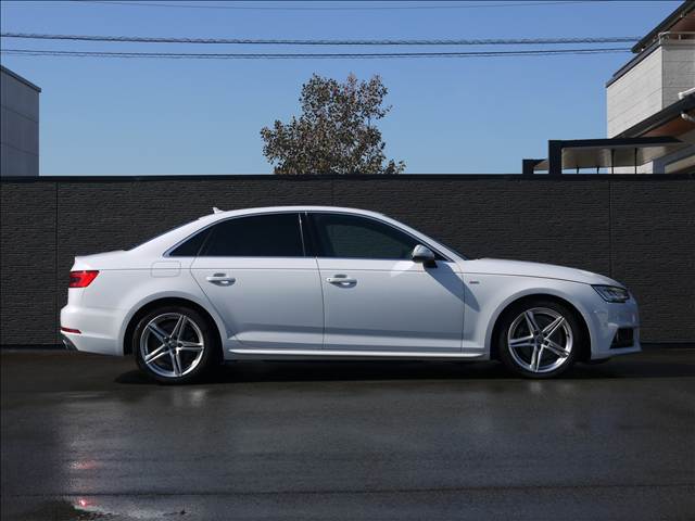 アウディ Ａ４ ２．０ ＴＦＳＩ Ｓラインパッケージ H28年 (九州・沖縄) 99