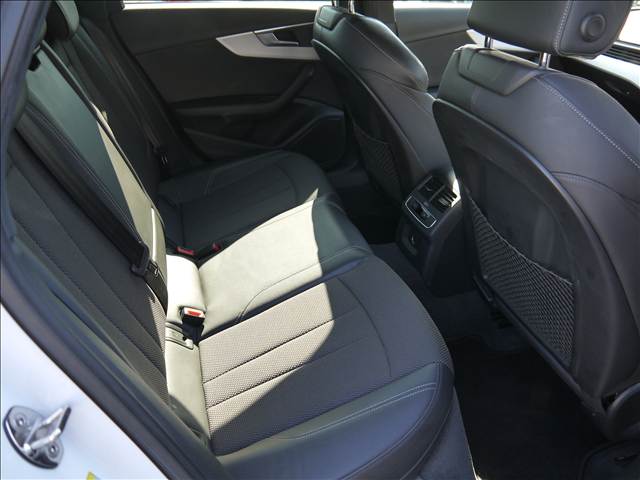アウディ Ａ４ ２．０ ＴＦＳＩ Ｓラインパッケージ H28年 (九州・沖縄) 99