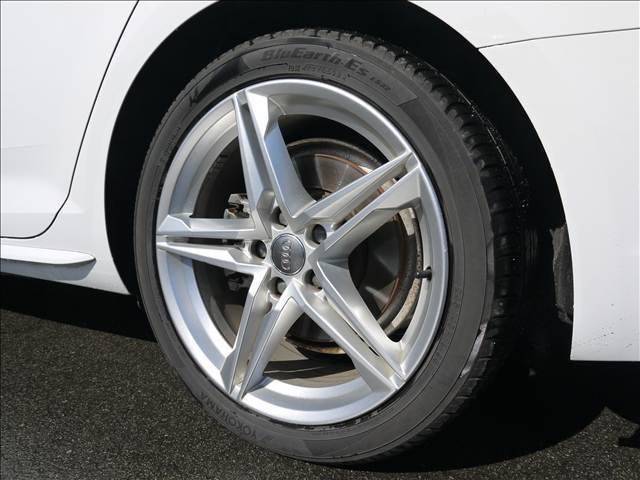 アウディ Ａ４ ２．０ ＴＦＳＩ Ｓラインパッケージ H28年 (九州・沖縄) 99