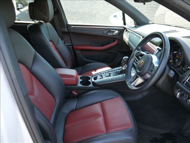 ポルシェ マカン ＰＤＫ ４ＷＤ R1年 (九州・沖縄) 99