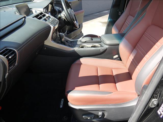 レクサス ＮＸ３００ｈ Ｉパッケージ H29年 (九州・沖縄) 99