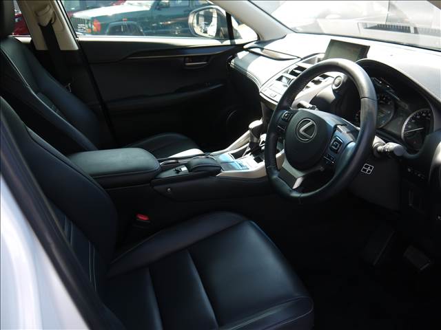 レクサス ＮＸ２００ｔ Ｉパッケージ H26年 (九州・沖縄) 99