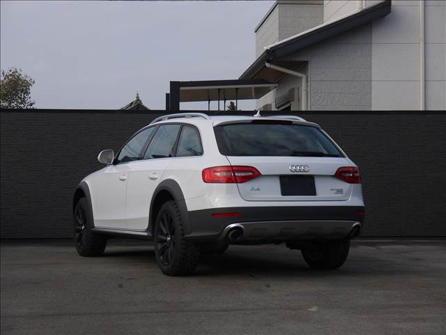 アウディ Ａ４　オールロード　クワトロ ２．０ ＴＦＳＩ ４ＷＤ H26年 (九州・沖縄) 99