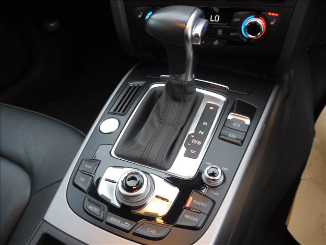 アウディ Ａ４　オールロード　クワトロ ２．０ ＴＦＳＩ ４ＷＤ H26年 (九州・沖縄) 99