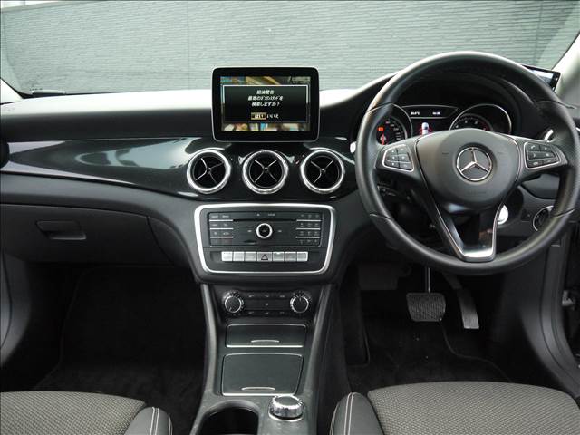 メルセデスベンツ ＣＬＡシューティングブレーク ＣＬＡ１８０　ＡＭＧ　スタイル H29年 (九州・沖縄) 99
