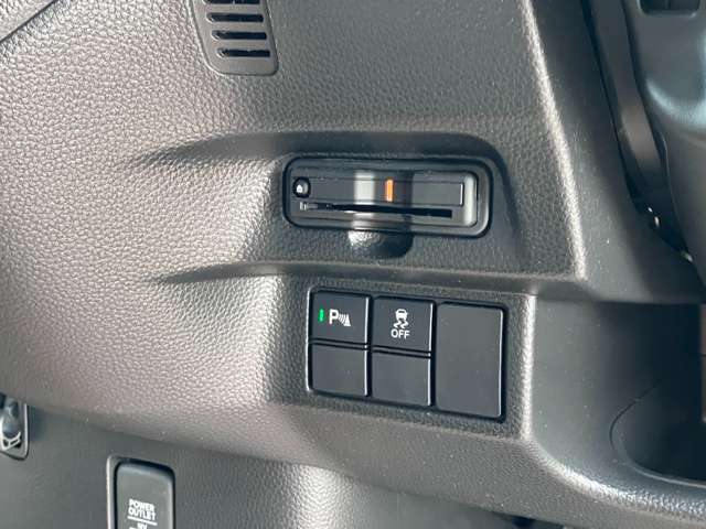 ホンダ Ｎ　ＢＯＸ カスタム ６６０ Ｌ ターボ R3年 (九州・沖縄) 99