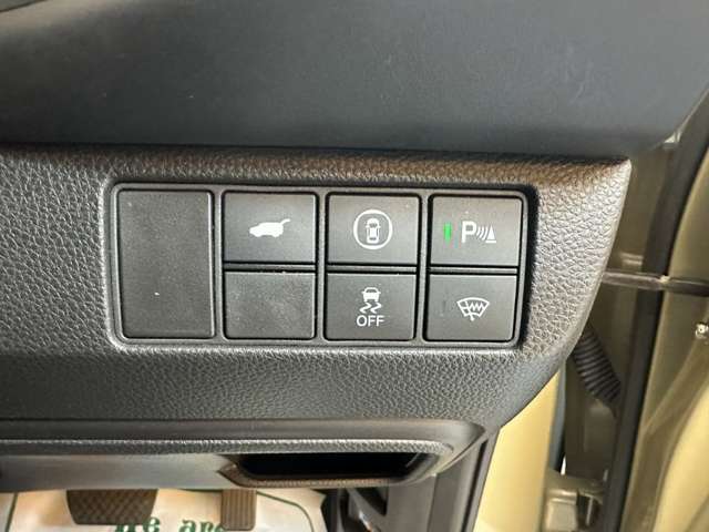 ホンダ ヴェゼル １．５ Ｅ：ＨＥＶ Ｚ R3年 (甲信越・北陸) 99