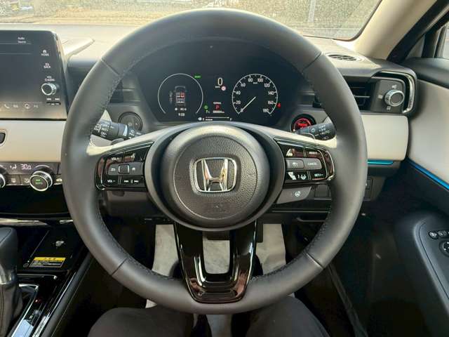 ホンダ ヴェゼル １．５ Ｅ：ＨＥＶ Ｚ プレイパッケージ R8年 (甲信越・北陸) 99