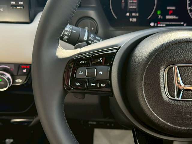ホンダ ヴェゼル １．５ Ｅ：ＨＥＶ Ｚ プレイパッケージ R8年 (甲信越・北陸) 99