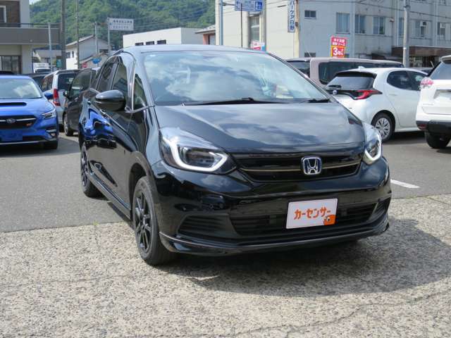 ホンダ フィット　ハイブリッド １．５ Ｅ：ＨＥＶ ホーム ブラックスタイル ４ＷＤ R6年 (甲信越・北陸) 99