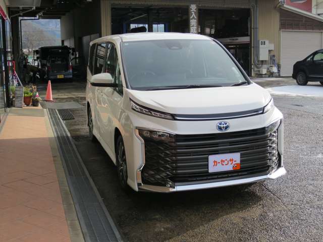 トヨタ ヴォクシー １．８ ハイブリッド Ｓ－Ｚ R7年 (甲信越・北陸) 99