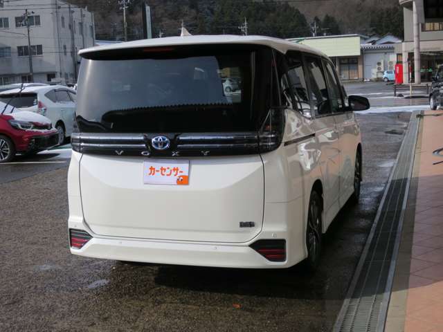 トヨタ ヴォクシー １．８ ハイブリッド Ｓ－Ｚ R7年 (甲信越・北陸) 99