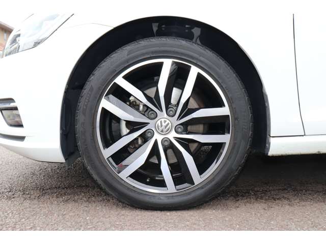 フォルクスワーゲン ゴルフ ＴＳＩ　ハイライン　テックエディション R1年 (甲信越・北陸) 99